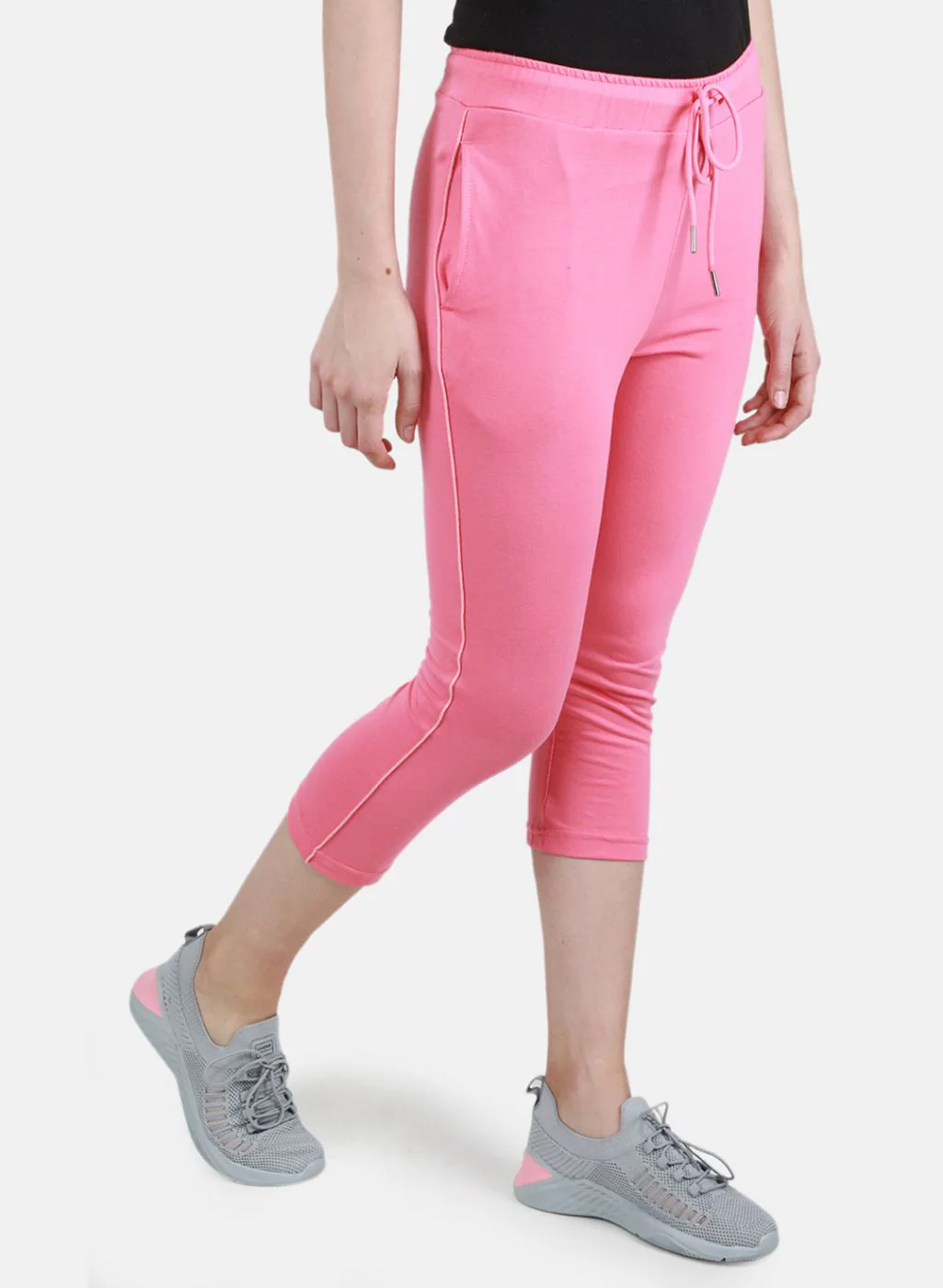 Women Pink Solid Capri - Image 6