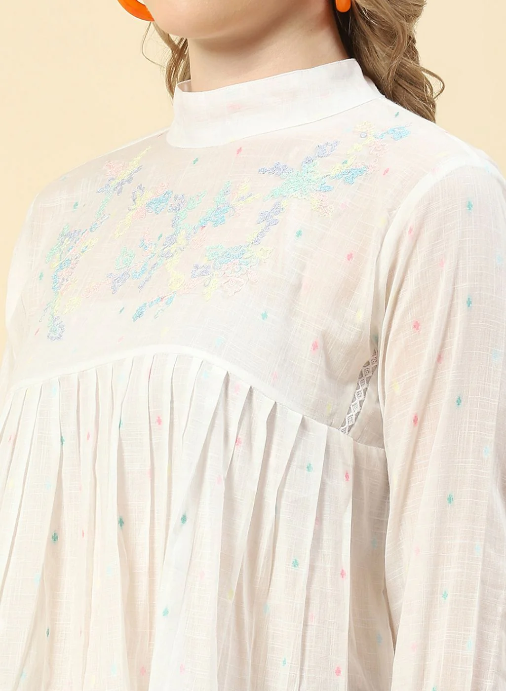 Women White Embroidered Top - Image 6