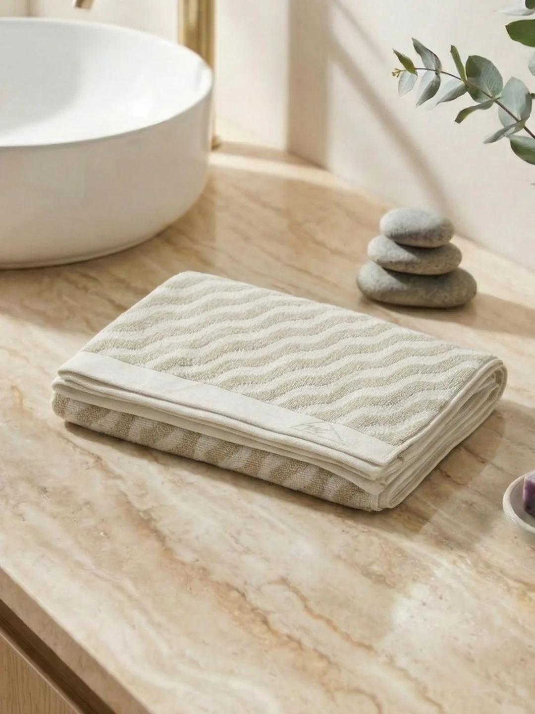 Premium Beige & White Pure Cotton Self Design 500 GSM Bath Towel 1 Piece (Green Weave Collection) - Image 2