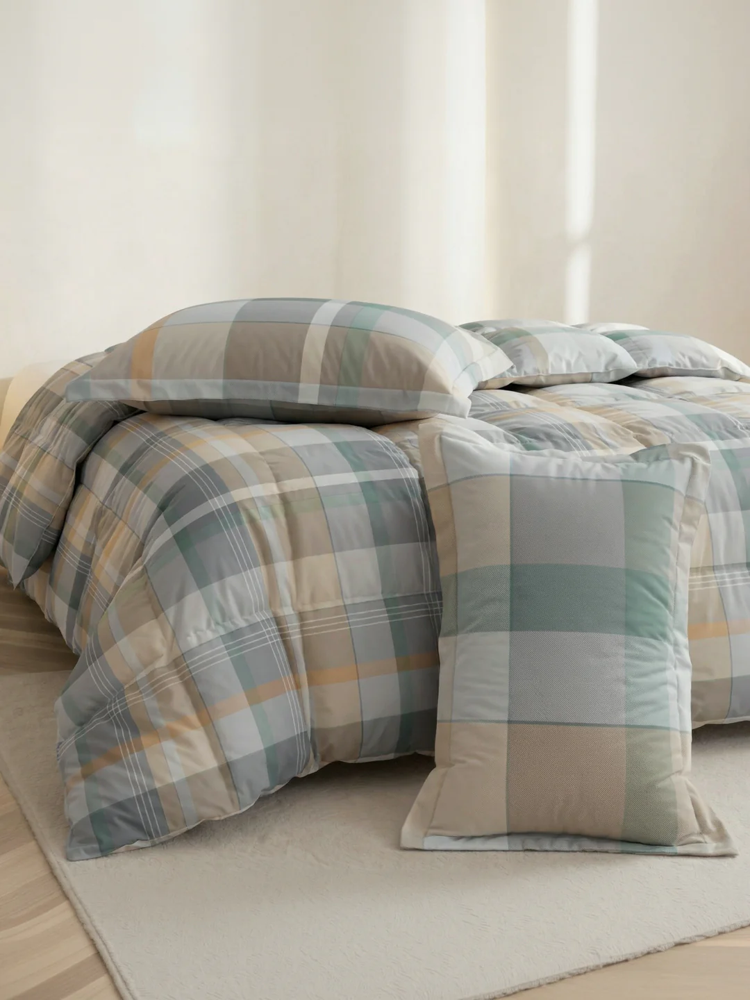 Premium Checked Double Bed 3 Ply 100 GSM Comforter Classique Warm Hug Collection Weight 2.5 kg - Image 5