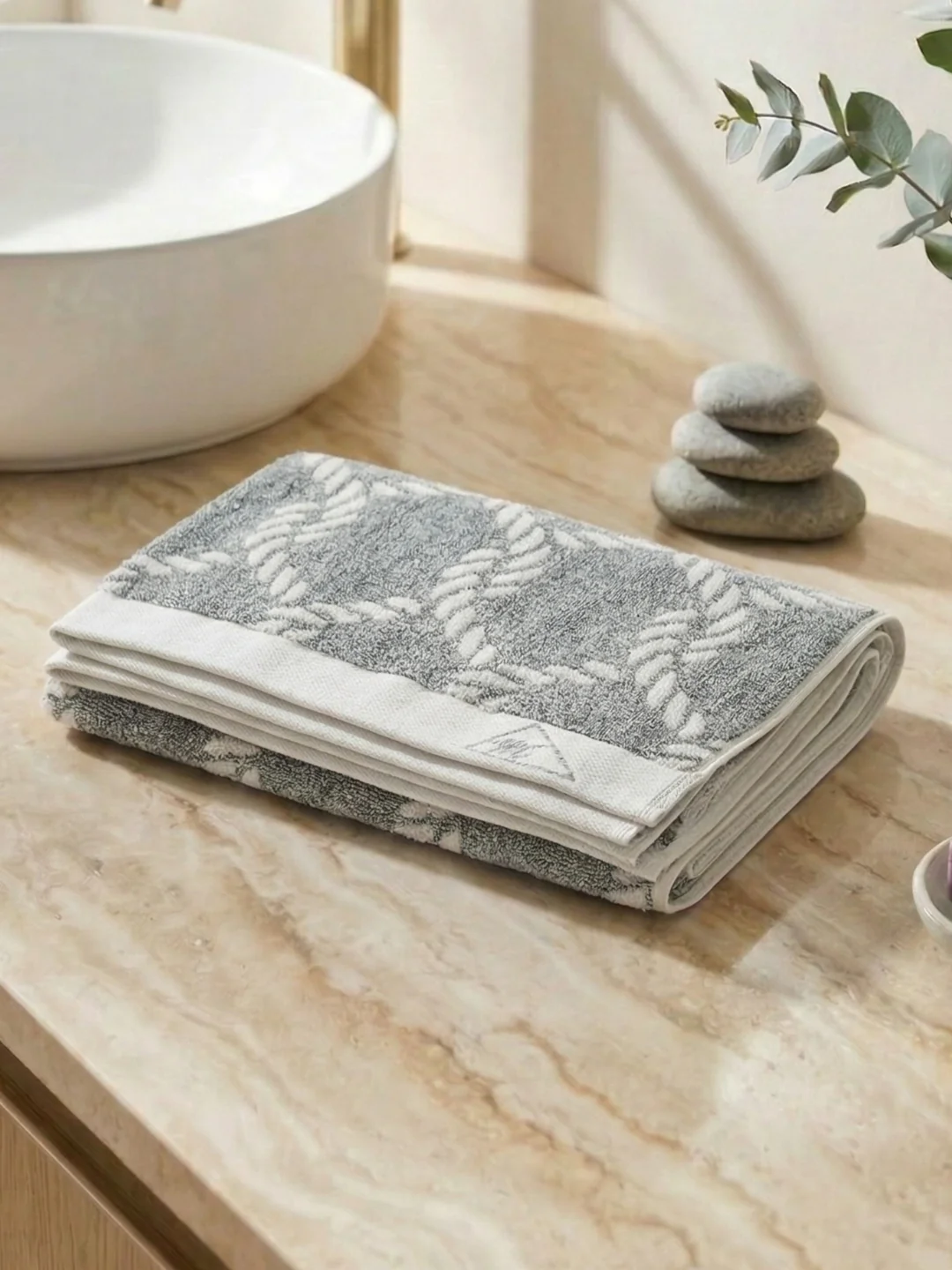 Premium Green & White Pure Cotton Self Design 500 GSM Bath Towel 1 Piece (Green Weave Collection) - Image 2