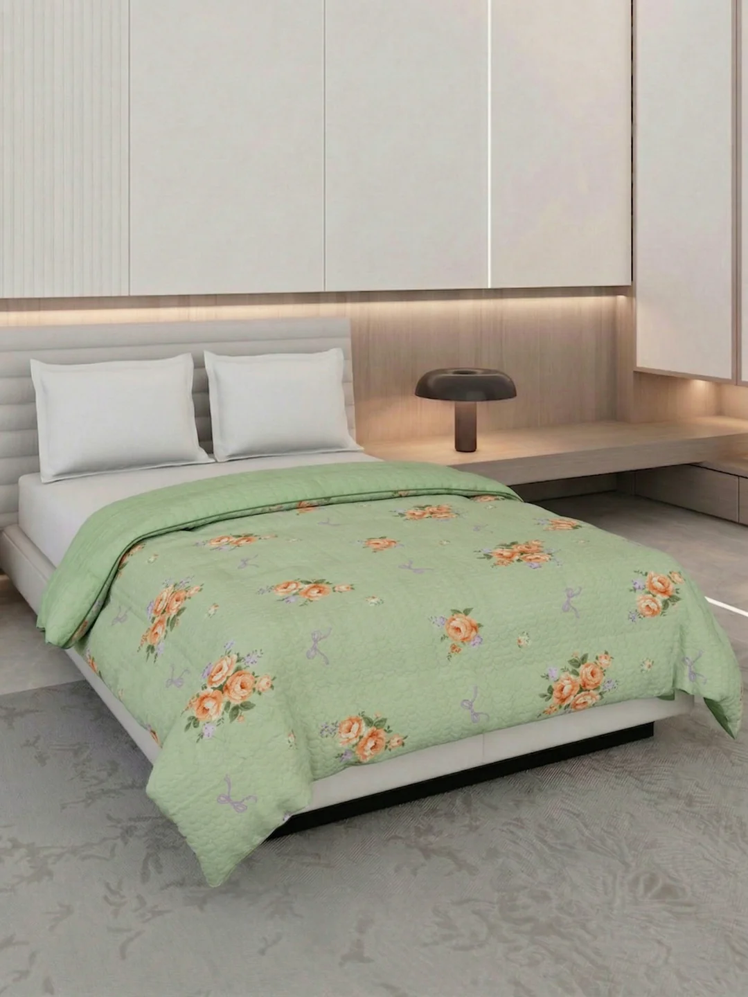 Premium Leaf Print Double Bed 3 Ply 200 GSM Comforter Cozy Flannel Collection Weight 2.8 kg - Image 2