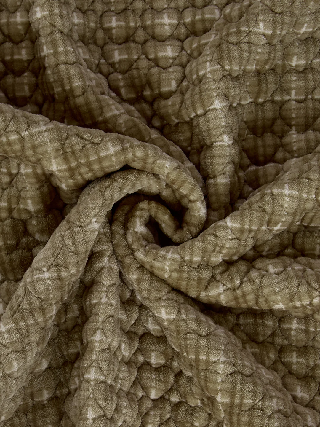 Premium Self Design Double Bed 3 Ply 200 GSM Comforter Cozy Flannel Collection Weight 2.8 kg - Image 8