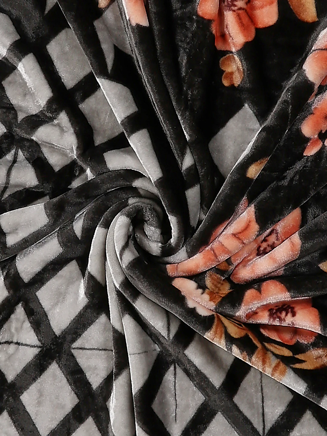 Printed Double Bed 1 Ply, 540 GSM Blanket for Winter - (Relation PVC) - Image 6