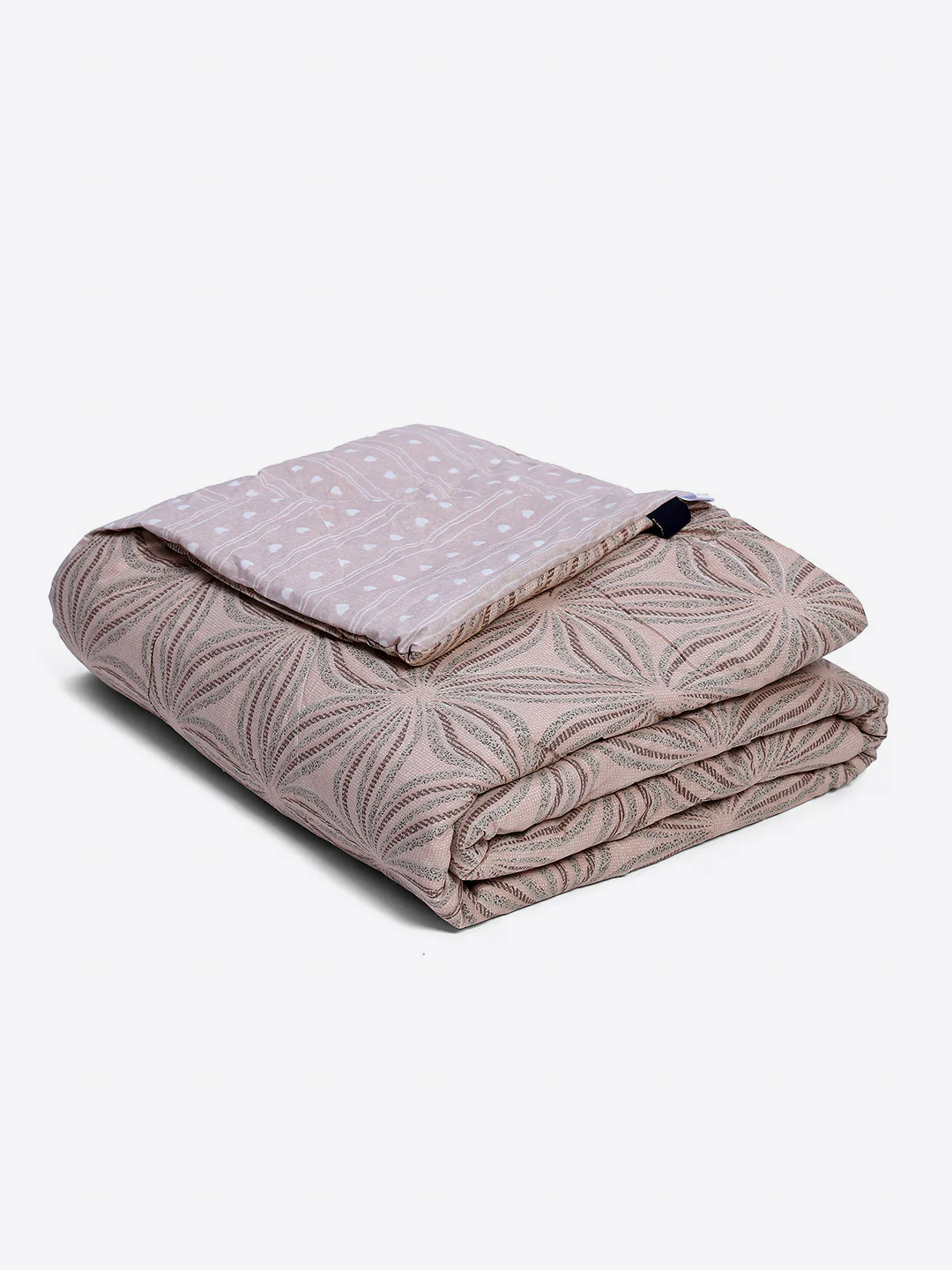 Printed Double Bed 130 GSM 4 Pc Bedding Set (1 Bedsheet, 1 AC Comforter & 2 Pillow Cover) - Image 6