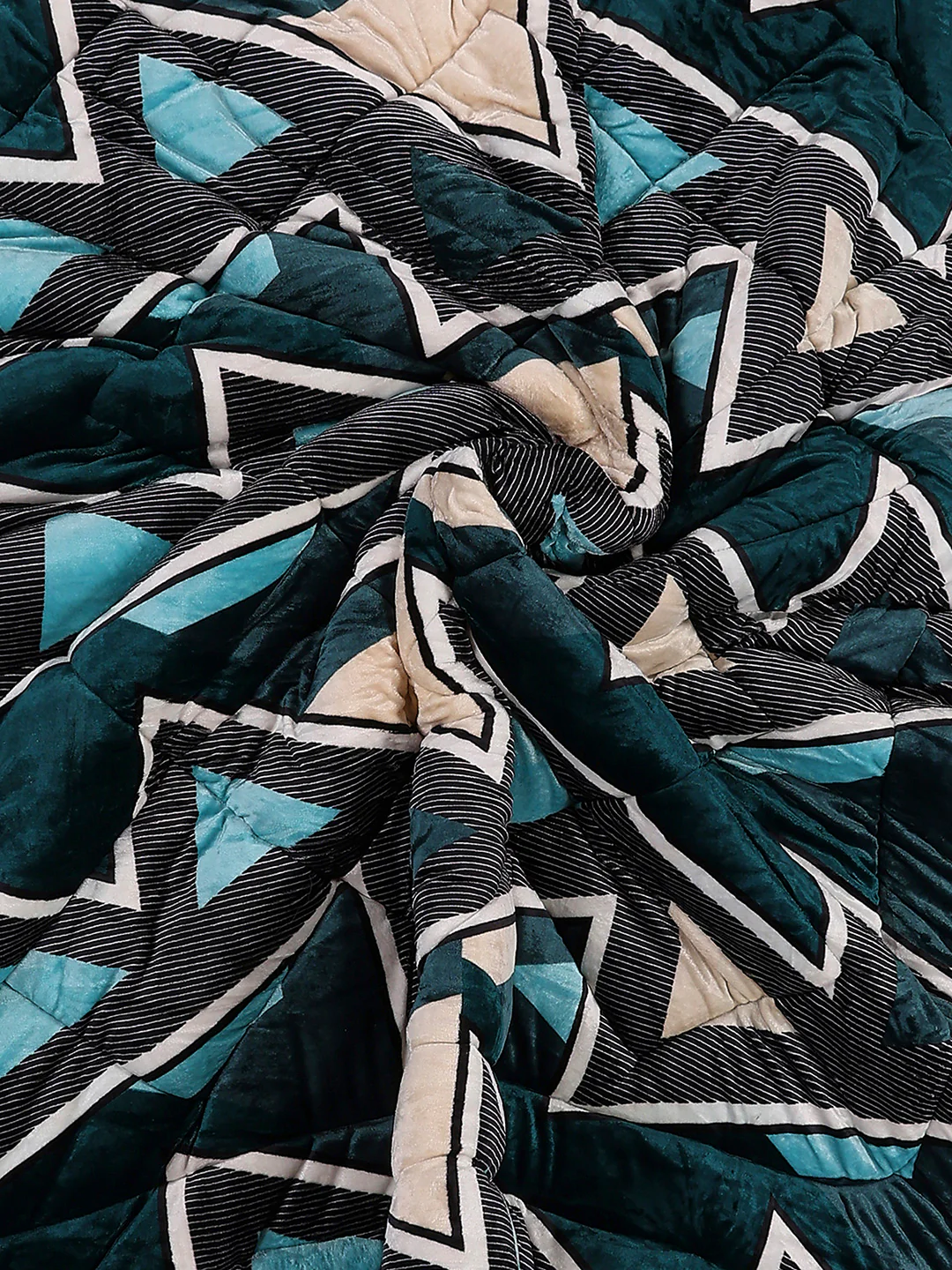 Printed Double Bed 852 GSM Comforter for Winter - (Altroz) - Image 6