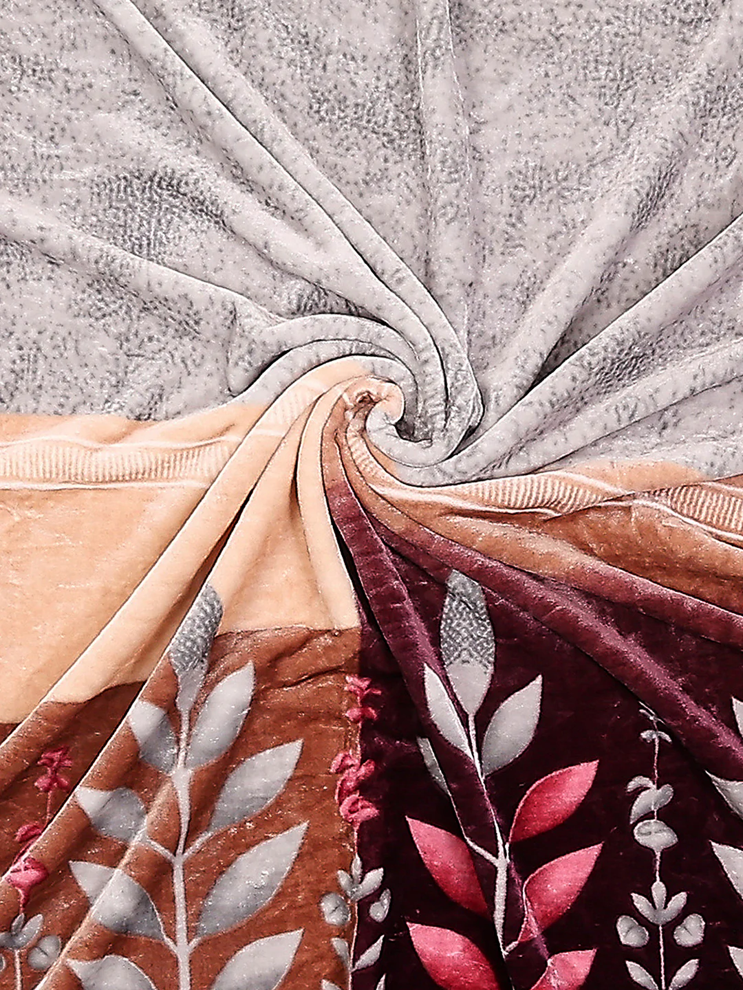 Printed Double Bed Blanket 1 Ply, 550 GSM, 2.9 kg (Roman) - Image 6