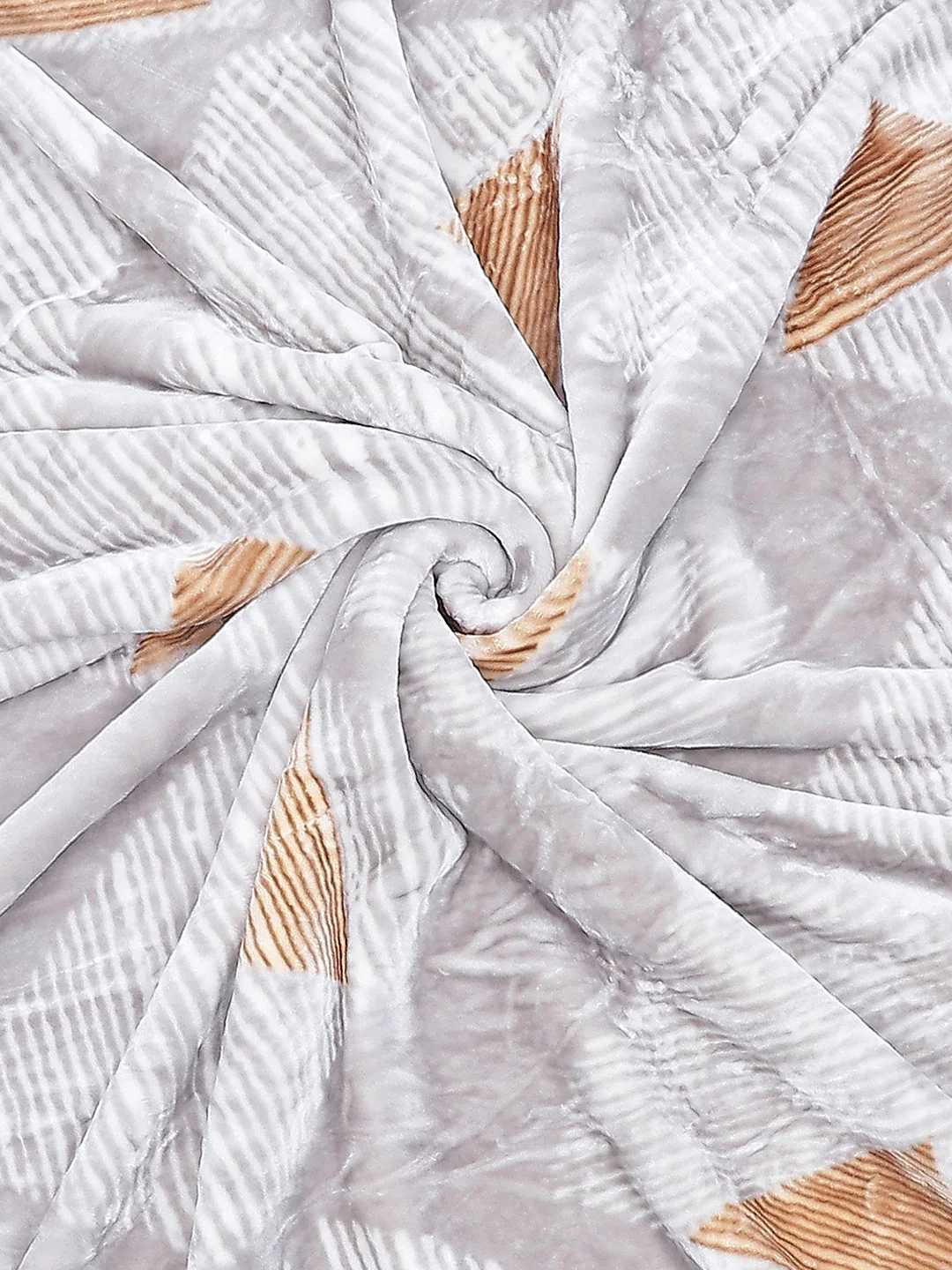Printed Double Bed Reversible Blanket 2 Ply, 853 GSM, 4.5 kg (Tohfa) - Image 9
