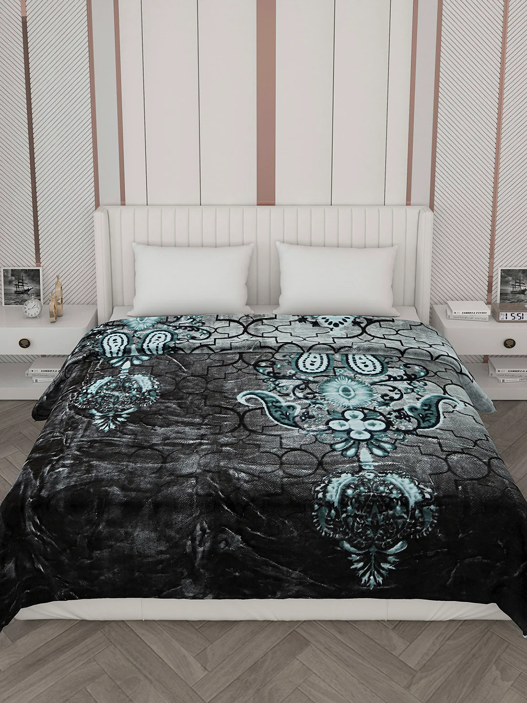 Printed Double Bed Reversible Blanket 2 Ply, 871 GSM, 4.6 kg (Moonvalley) - Image 3