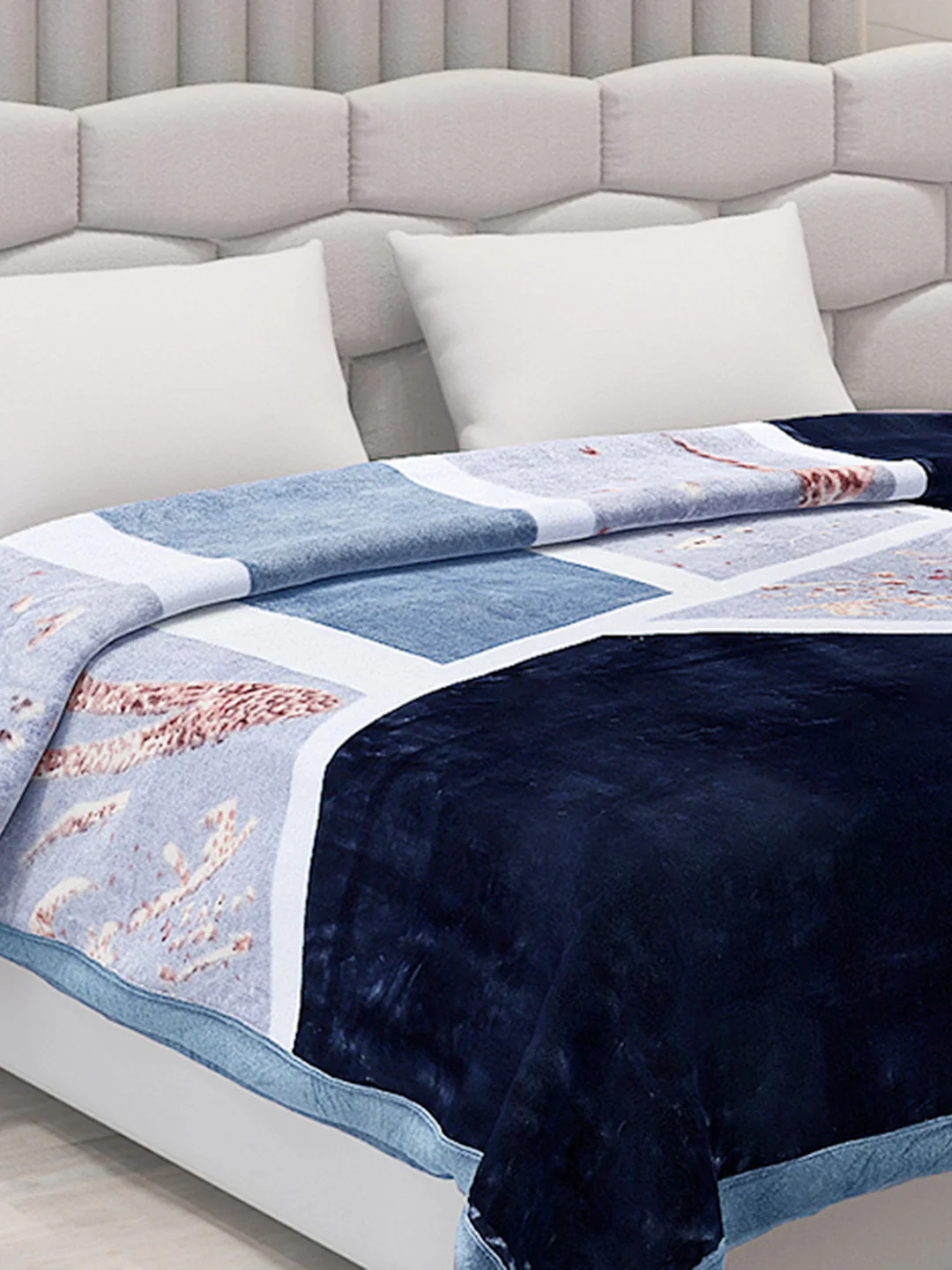 Printed Double Bed Blanket for Mild Winter -2 Ply - Image 4