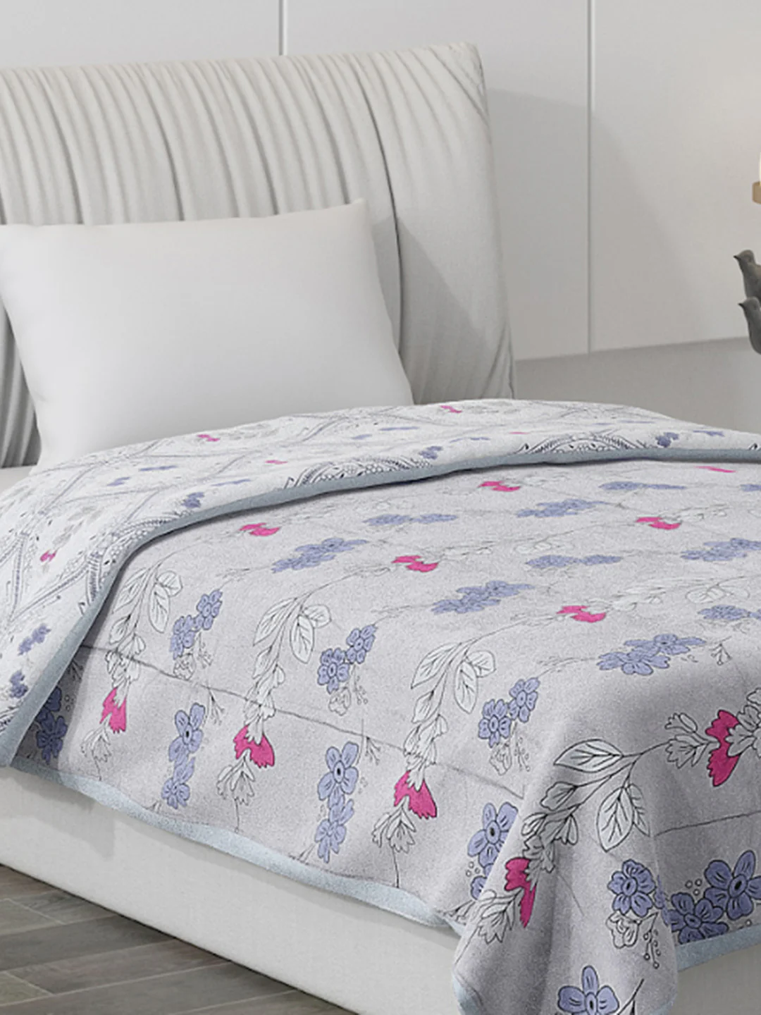 Printed Polyester Single Bed Comforter for AC Room - Image 7