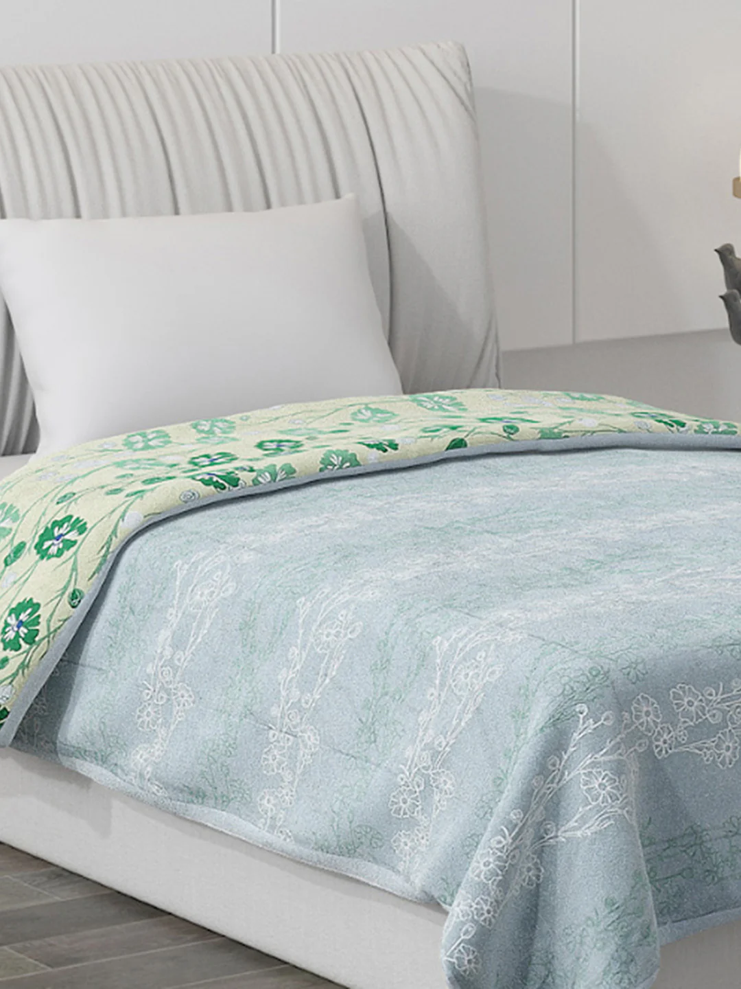 Printed Polyester Single Bed Comforter for AC Room - Image 7
