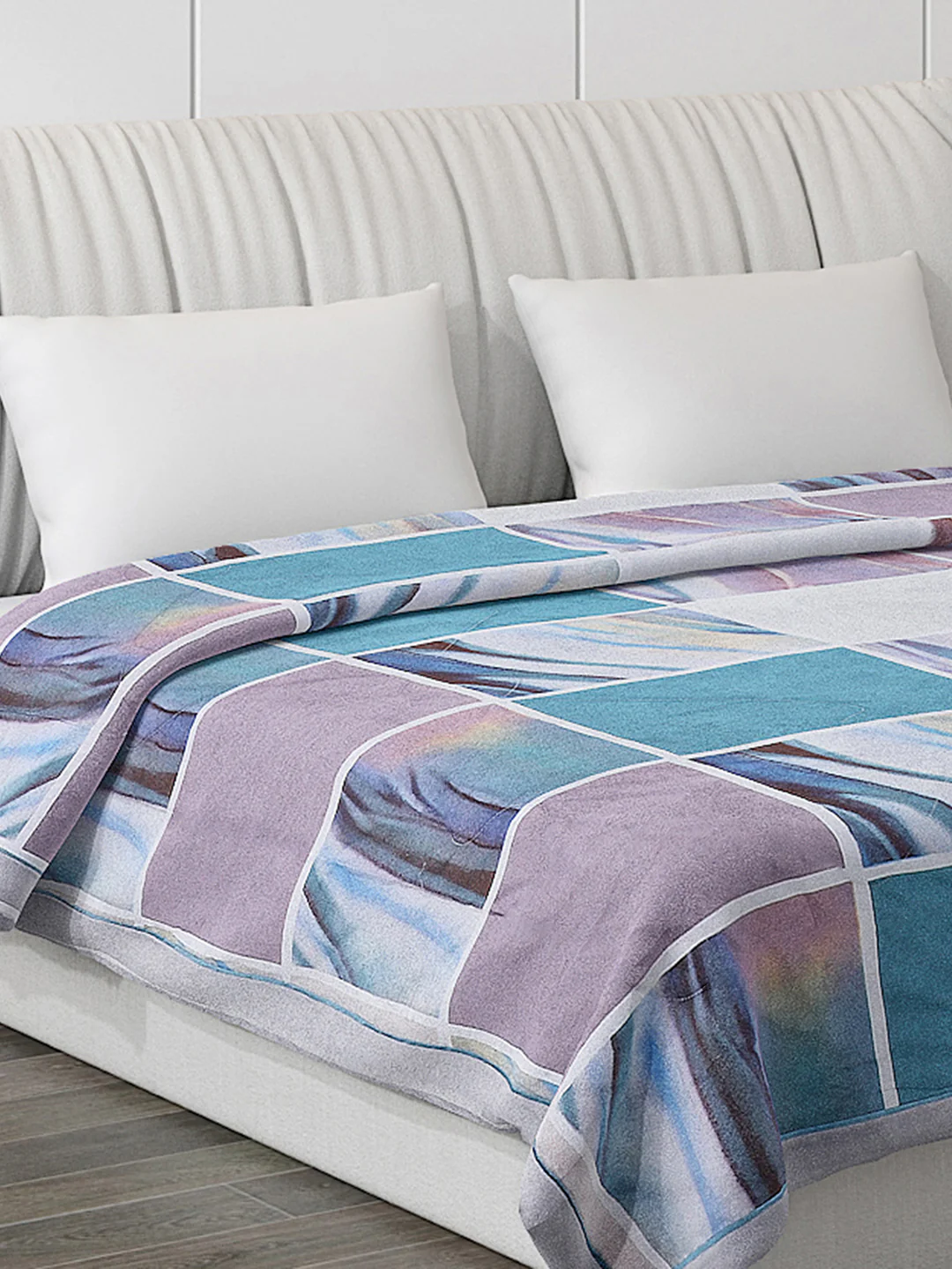 Printed 100% Polyester Double Bed Comforter for AC Room - Image 4