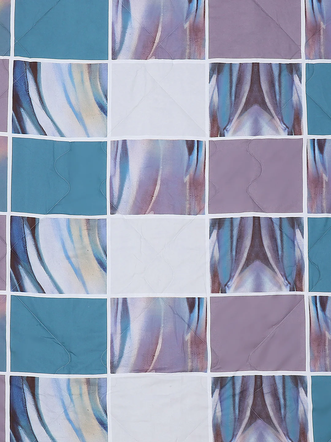 Printed 100% Polyester Double Bed Comforter for AC Room - Image 6