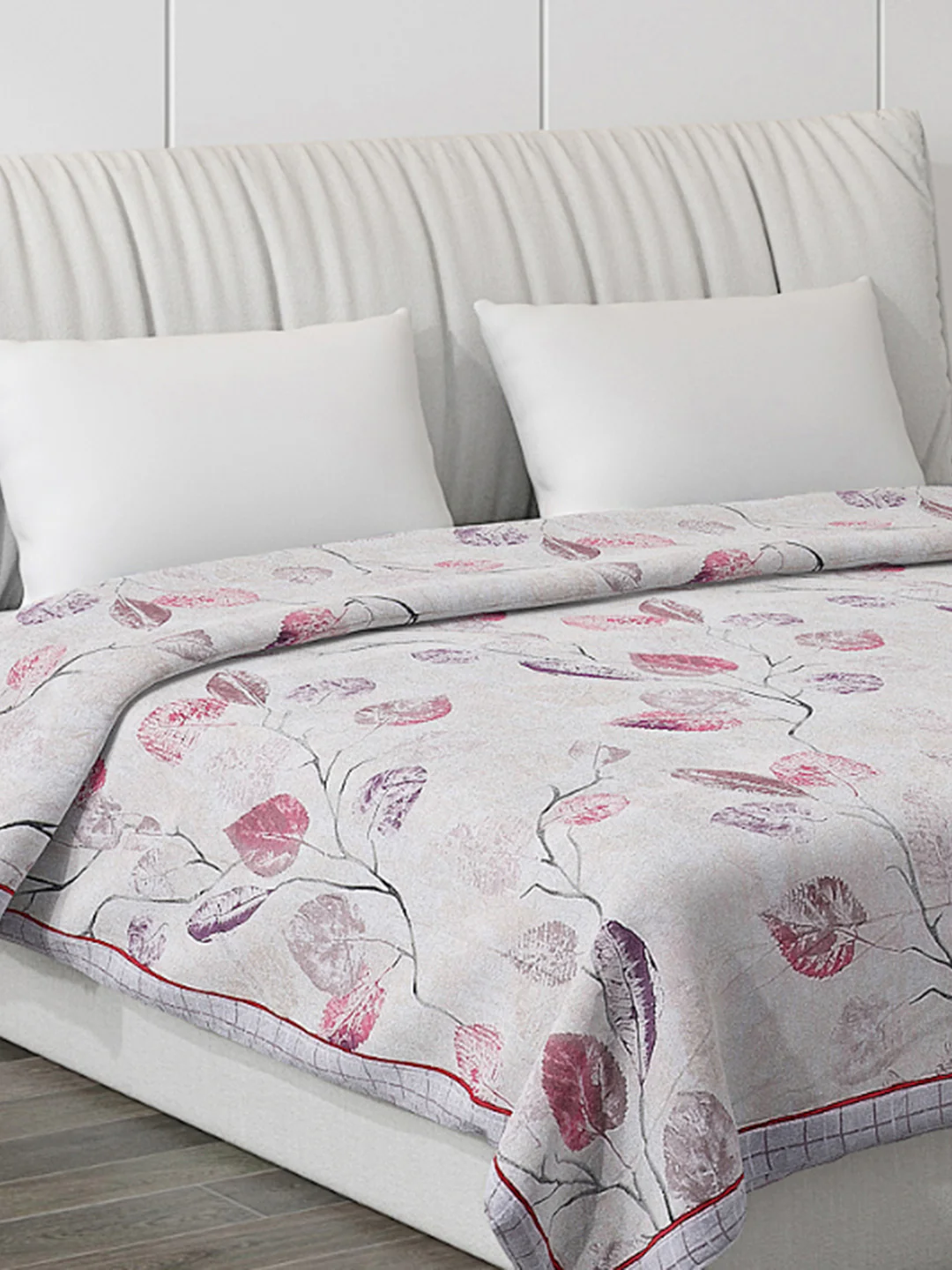 Printed 100% Polyester Double Bed Comforter for AC Room - Image 4