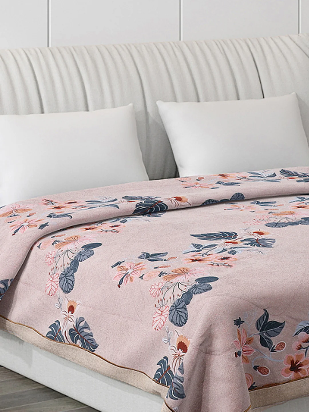 Printed 100% Polyester Double Bed Comforter for AC Room - Image 4