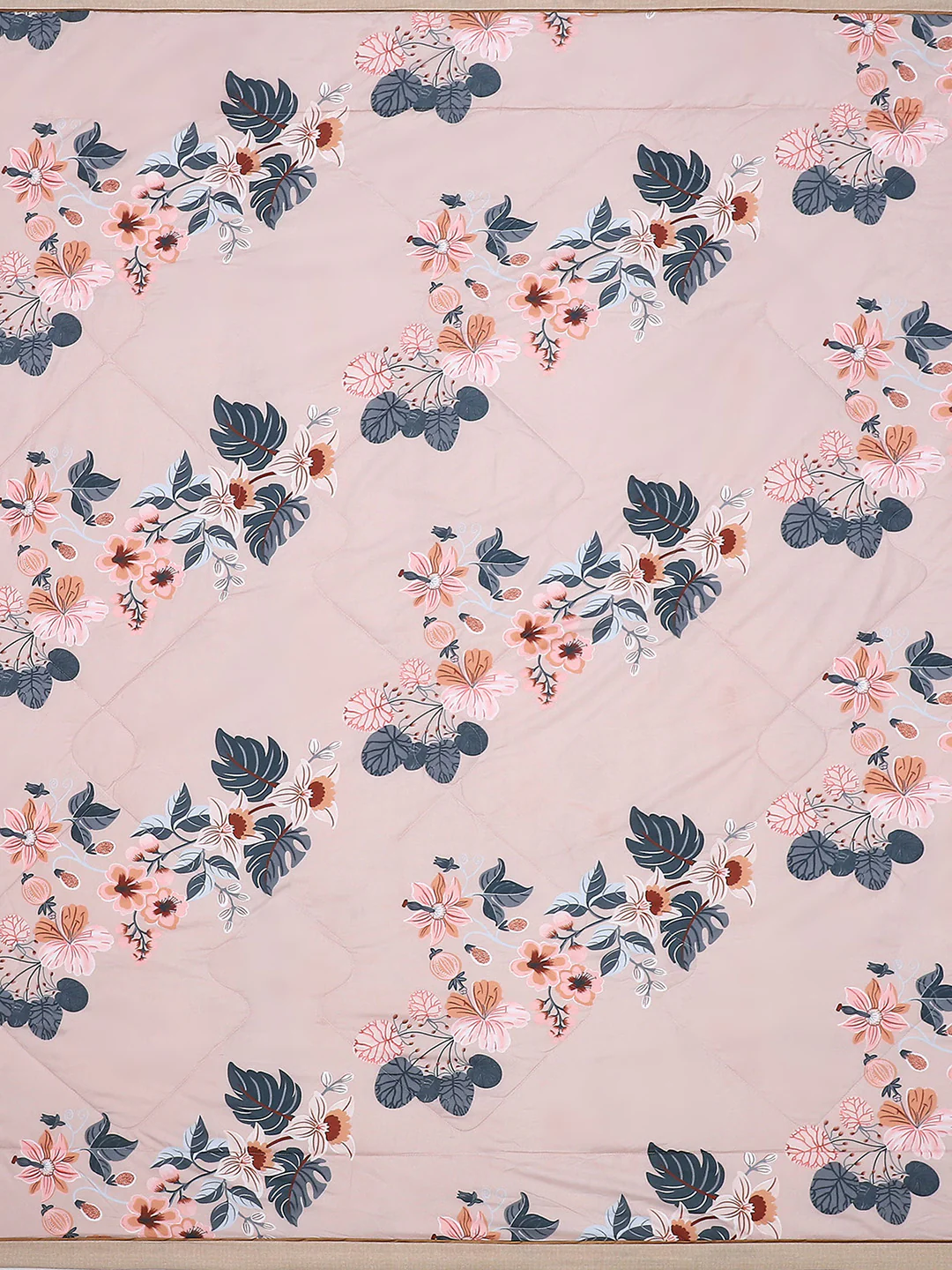 Printed 100% Polyester Double Bed Comforter for AC Room - Image 6