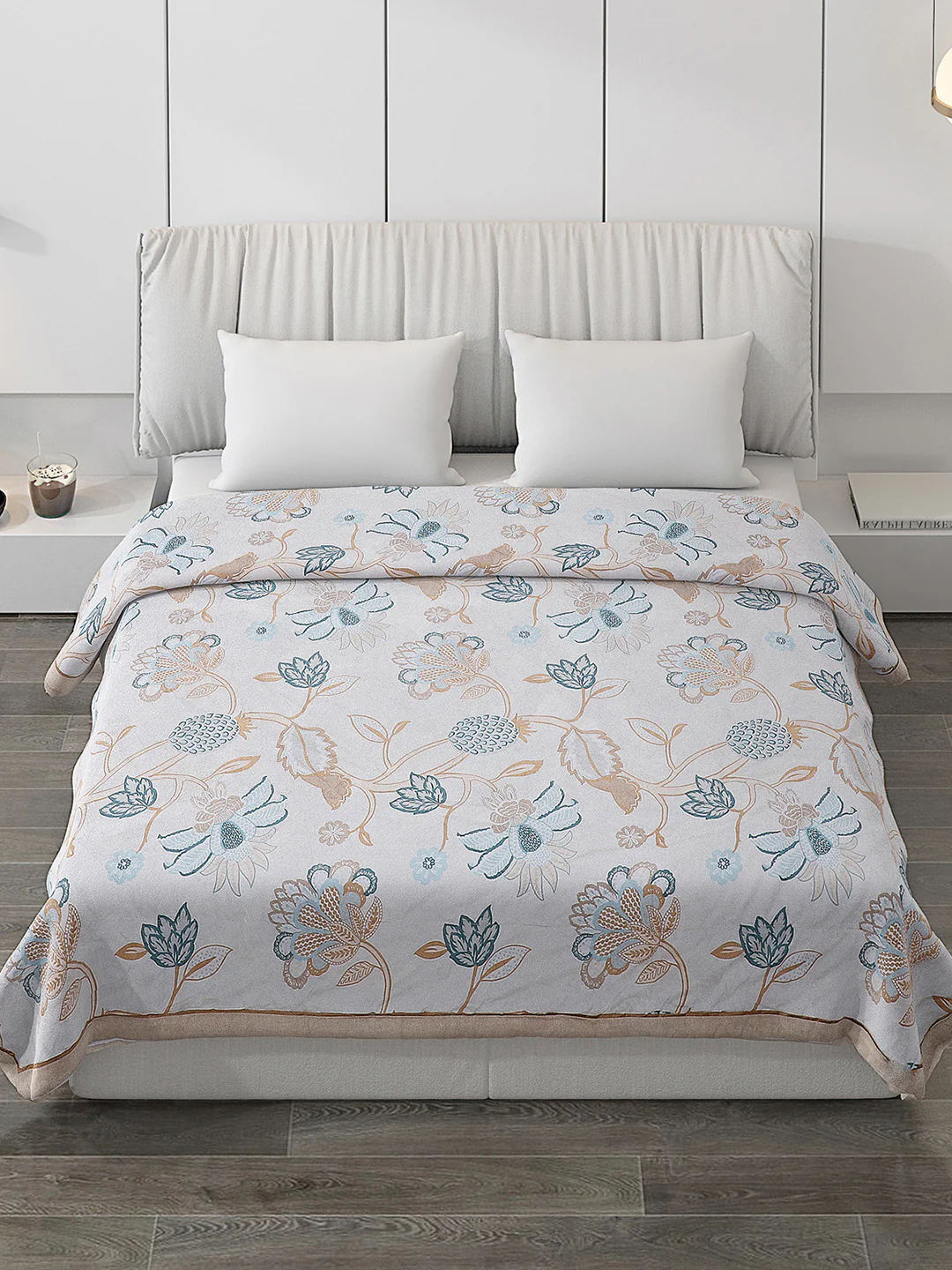 Printed 100% Polyester Double Bed Comforter for AC Room - Image 2