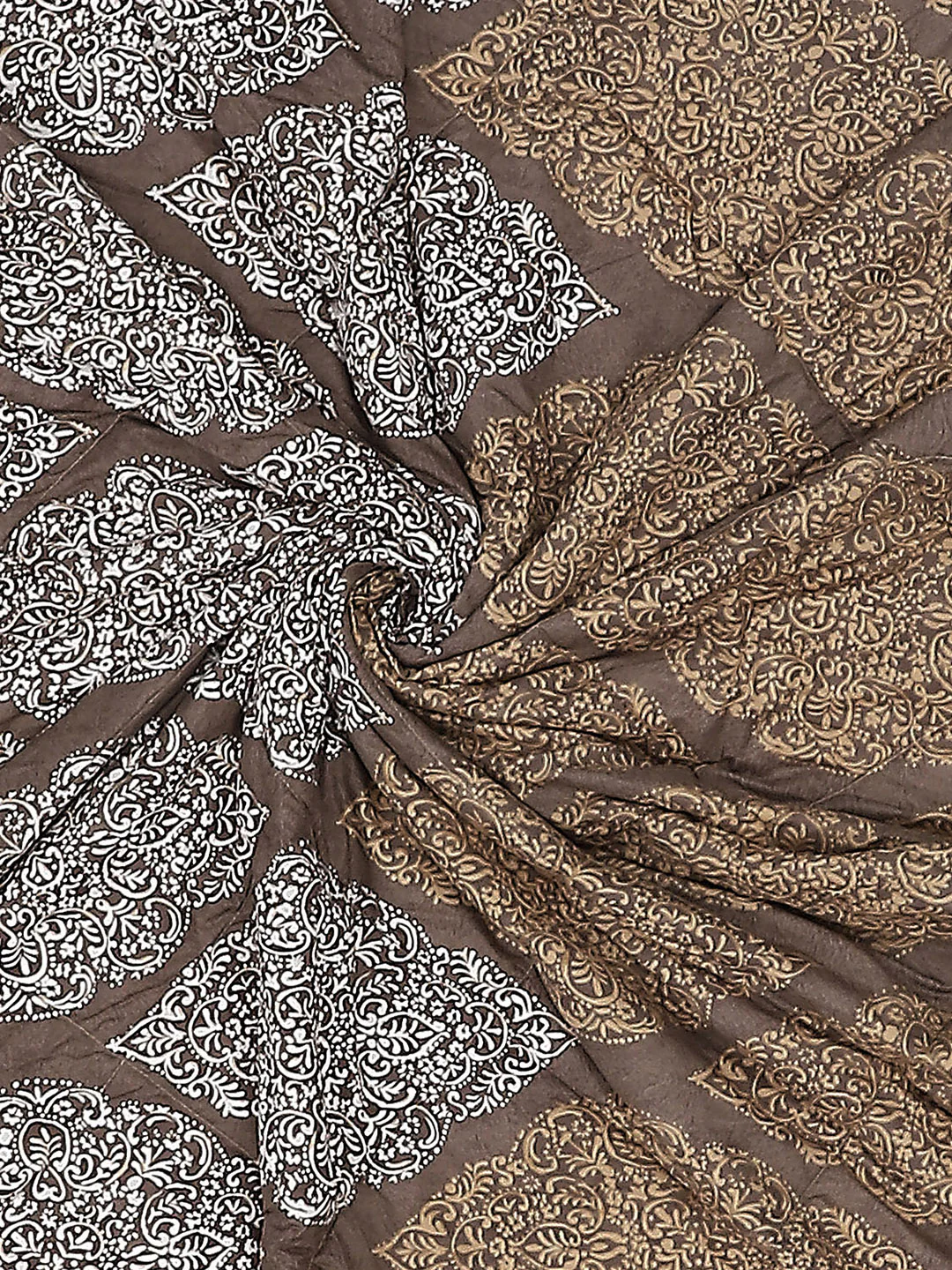 Printed 100% Polyester Double Bed Comforter for AC Room - Image 7