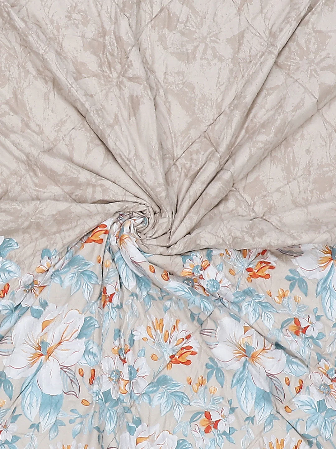 Printed 100% Polyester Double Bed Comforter for AC Room - Image 7