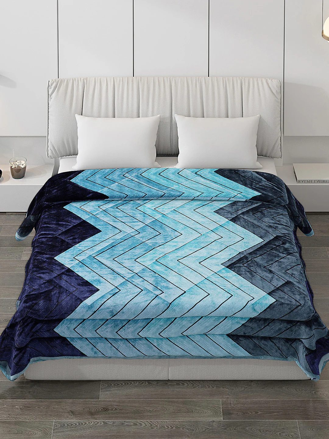 Printed 100% Polyester Double Bed Comforter for Winter - Image 2