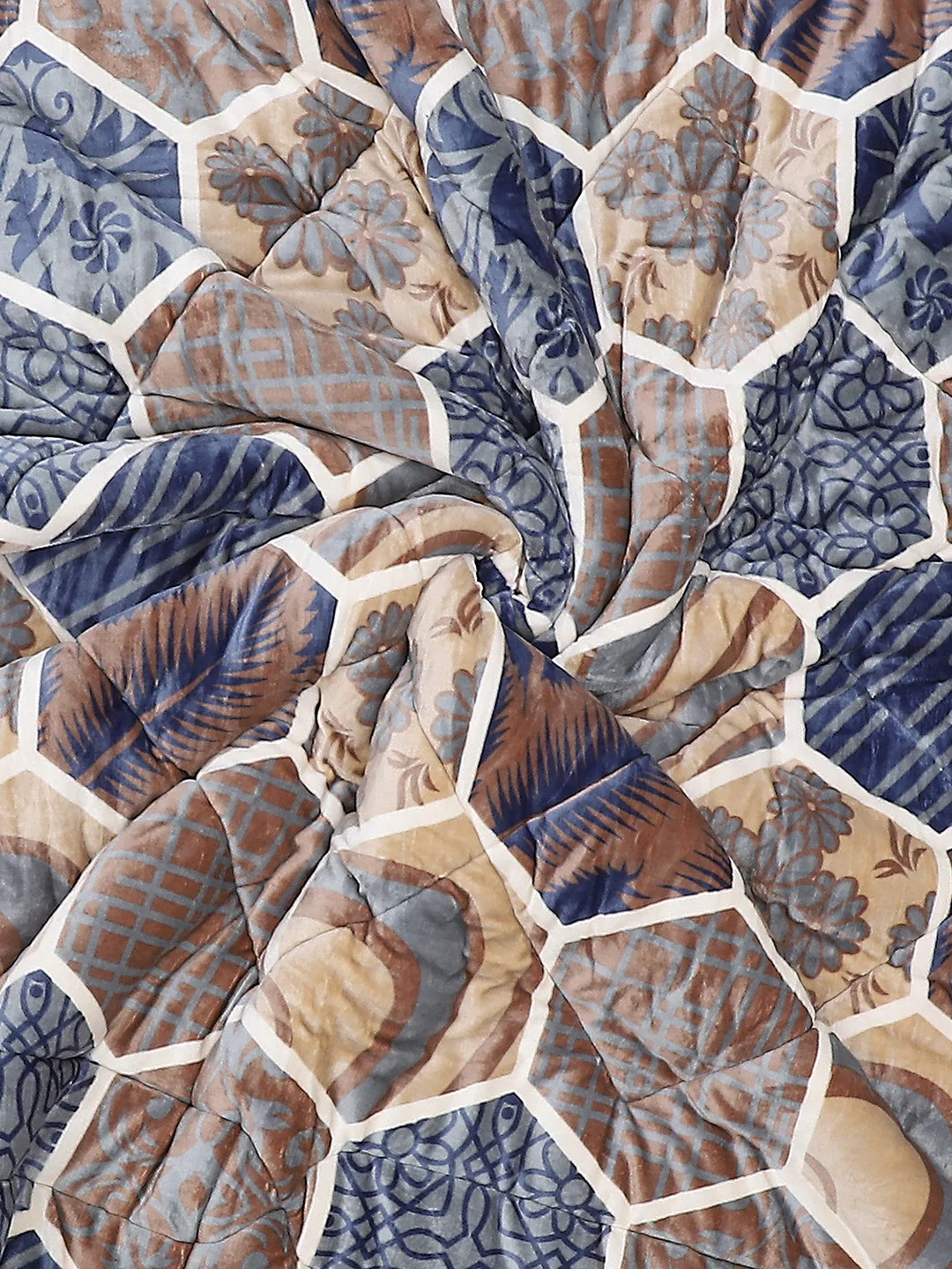 Printed 100% Polyester Double Bed Comforter for Winter - Image 7