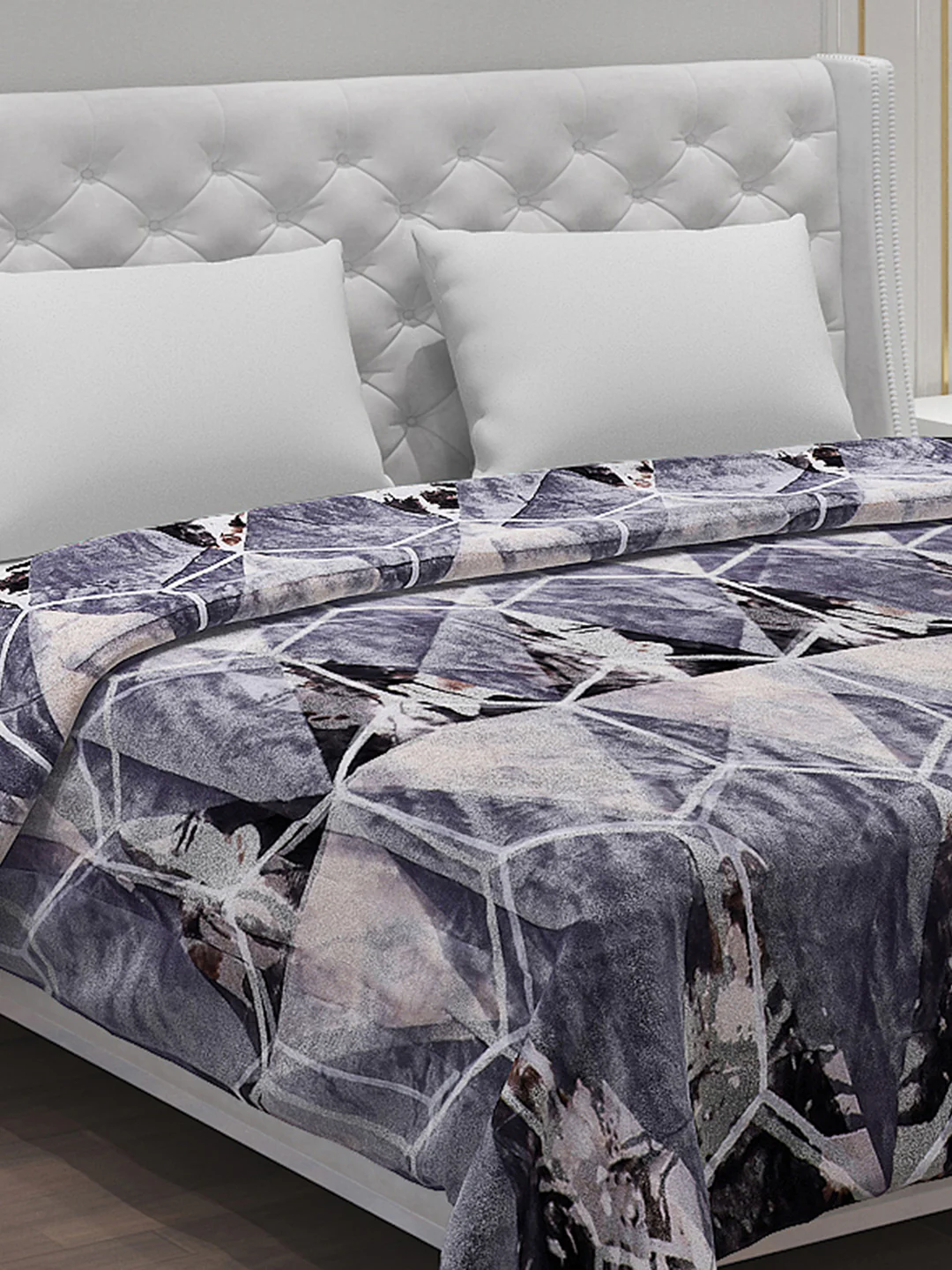 Printed 100% Polyester Double Bed Comforter for Winter - Image 4