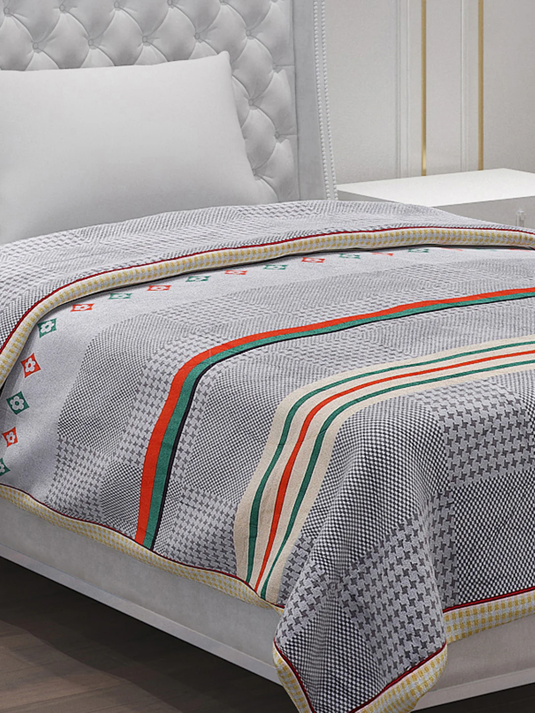 Printed 100% Polyester Single Bed Comforter for AC Room - Image 4
