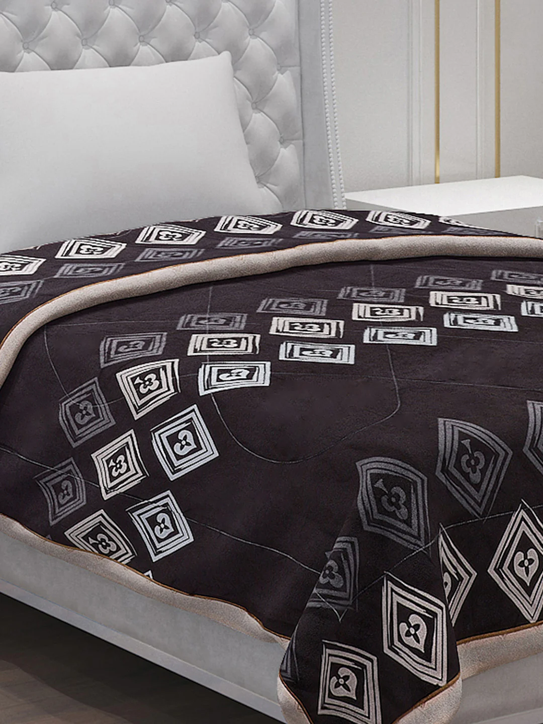 Printed 100% Polyester Single Bed Comforter for AC Room - Image 4