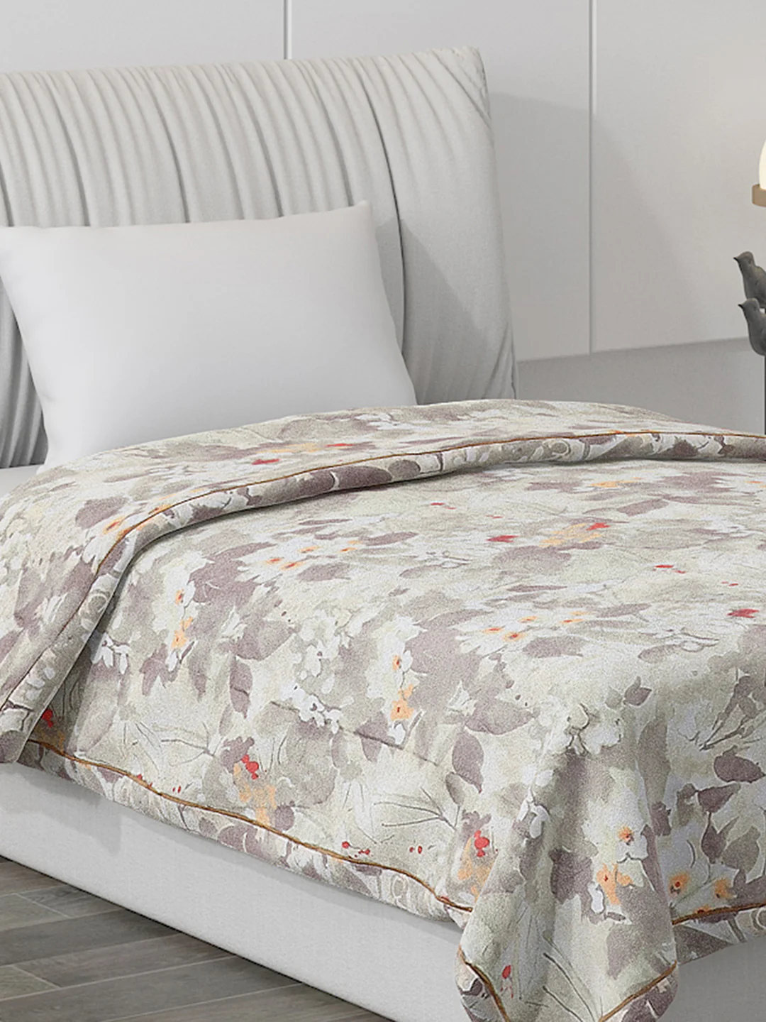 Printed 100% Polyester Single Bed Comforter for AC Room - Image 4