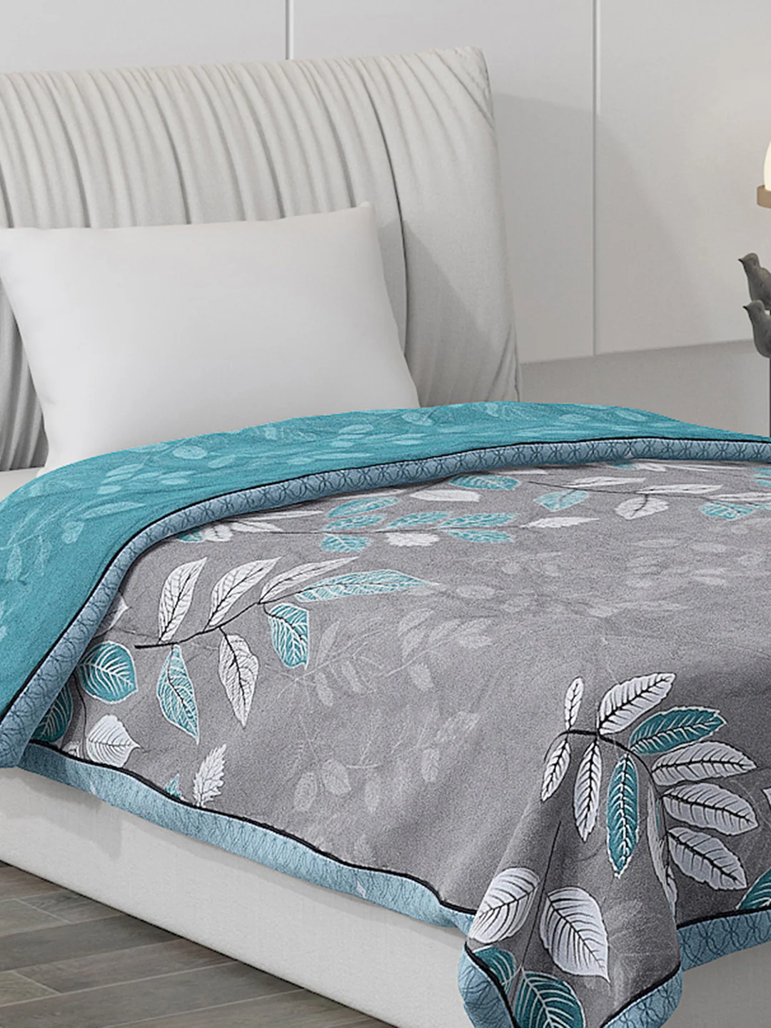 Printed 100% Polyester Single Bed Comforter for AC Room - Image 4