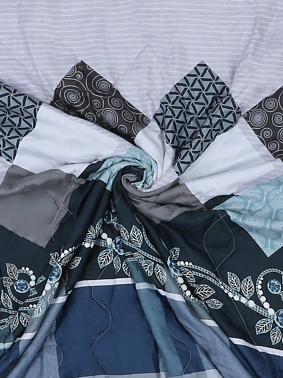 Printed 100% Polyester Single Bed Comforter for AC Room - Image 7