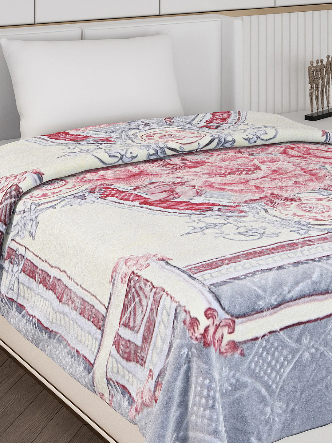 Printed Single Bed 1000 GSM Blanket for Heavy Winter -2 Ply (Weight 4 kg) - Image 4