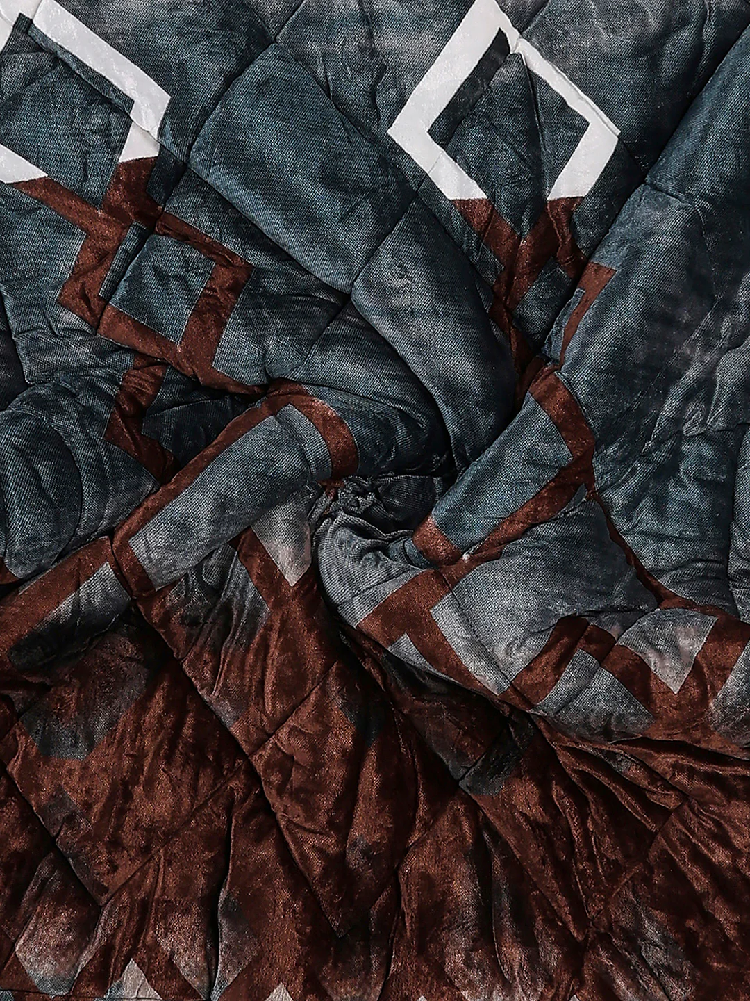 Printed Single Bed 1023 GSM Comforter for Winter - (Ultra) - Image 6