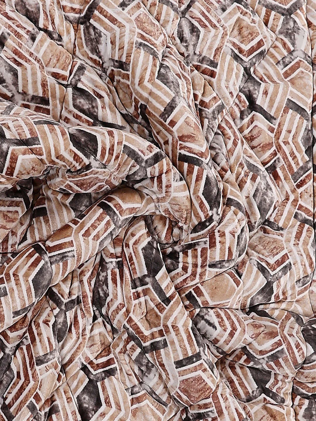 Printed Single Bed 233 GSM Comforter for Mild Winter (James), Weight 715 gm - Image 6