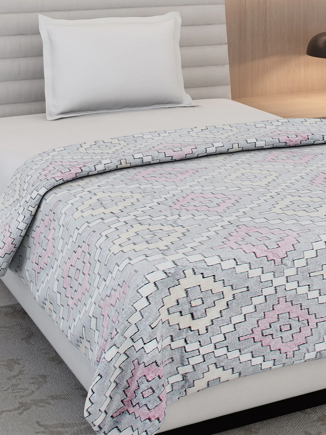 Printed Single Bed 300 GSM Blanket for AC Room - (Kaira) - Image 4