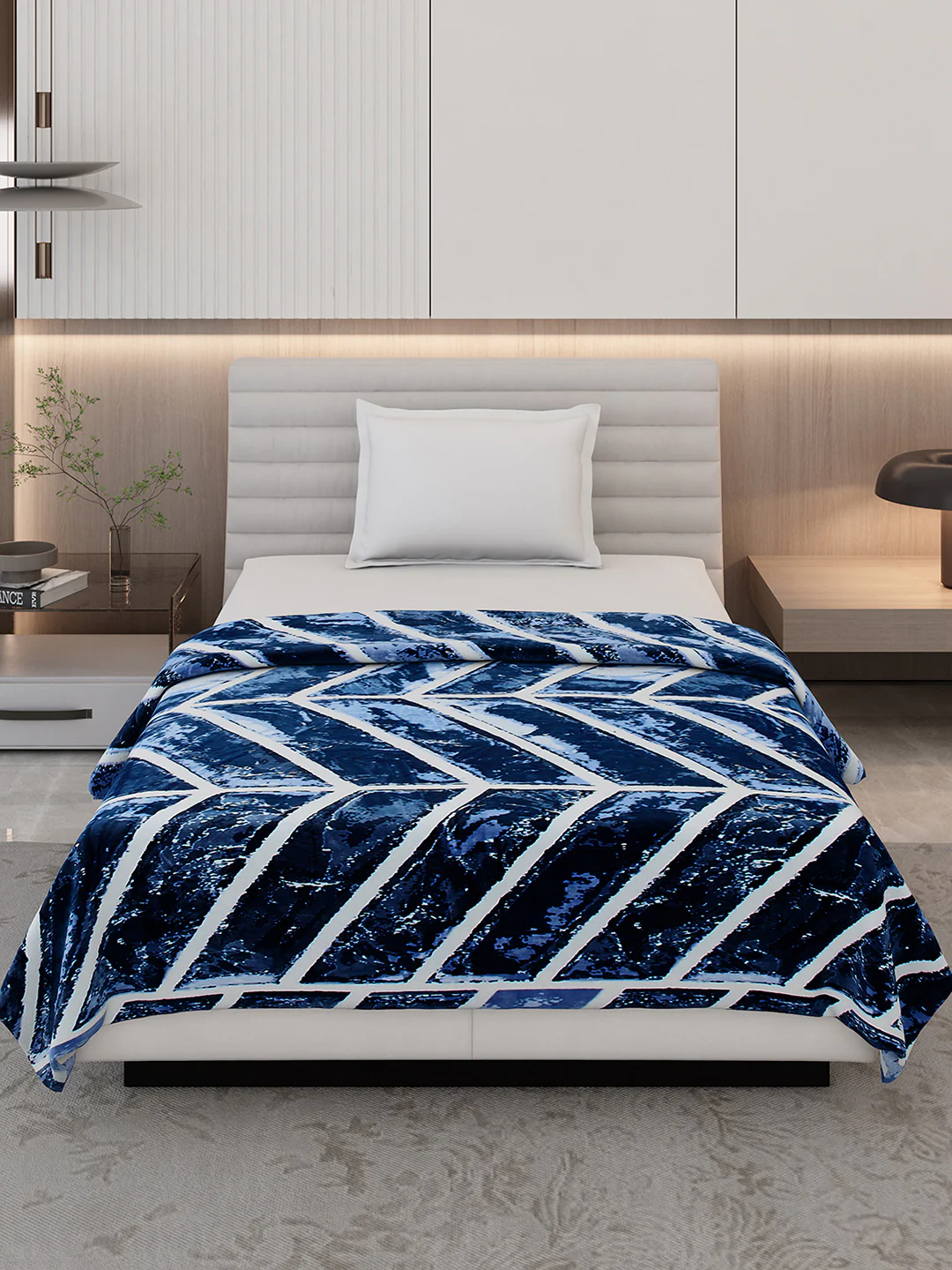 Printed Single Bed 300 GSM Blanket for AC Room - (Legacy) - Image 3