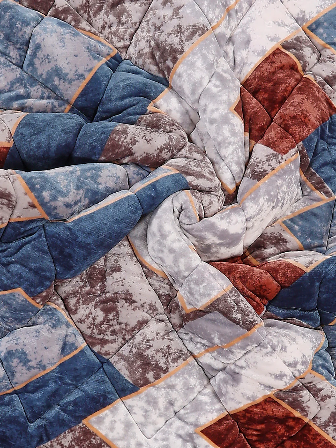Printed Single Bed 966 GSM Comforter for Winter - (Teresa) - Image 6