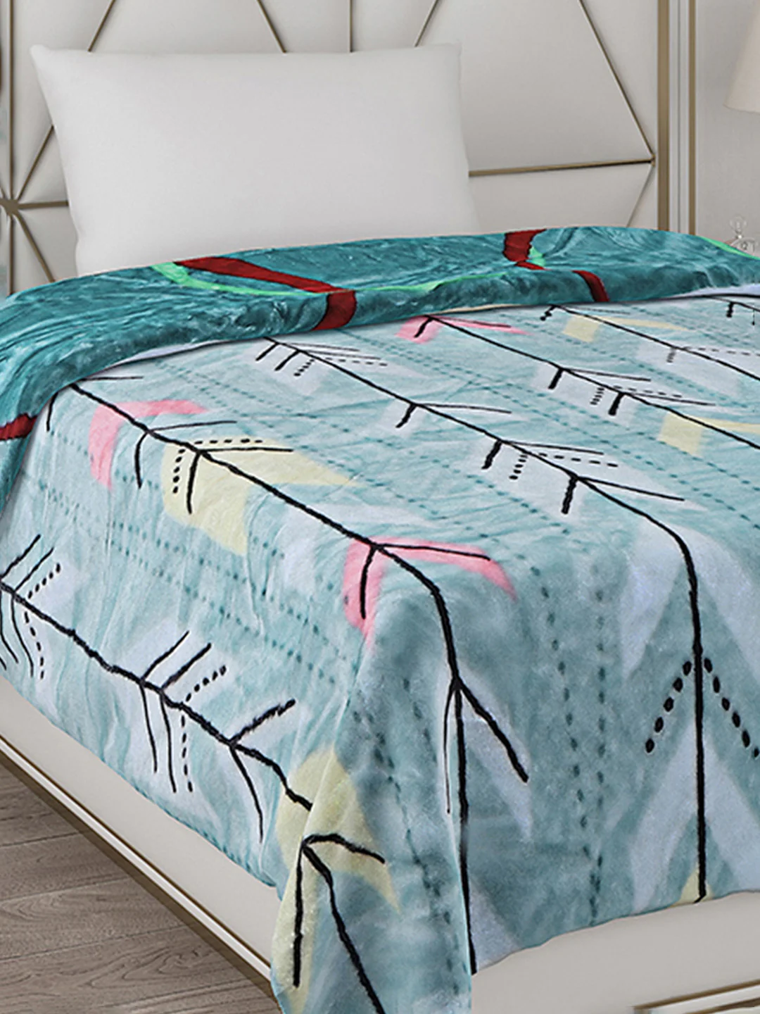 Printed Single Bed Reversible Blanket 2 Ply, 511 GSM, 1.8 kg (New Diamond) - Image 6