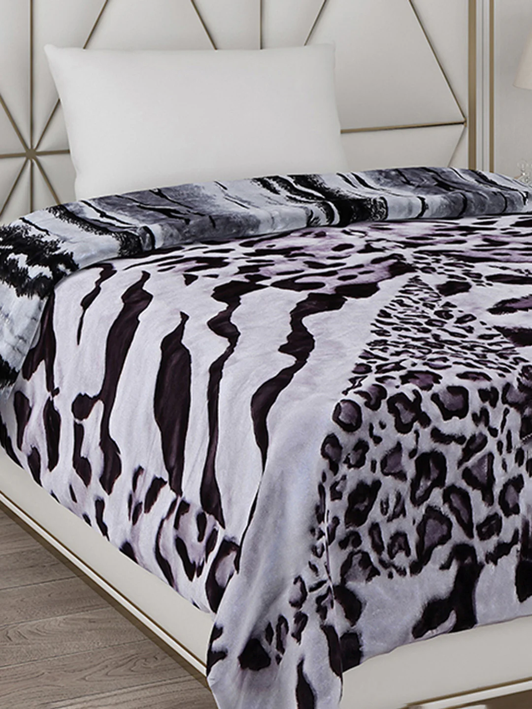 Printed Single Bed Blanket for Mild Winter -2 Ply - Image 6