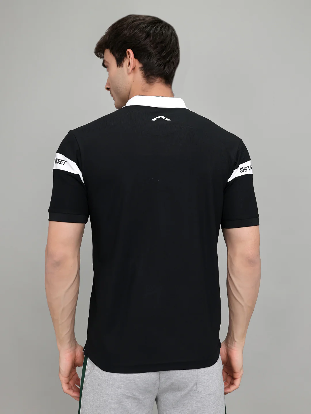Rock.it Men Black Solid Collar Half Sleeve T-Shirt - Image 4