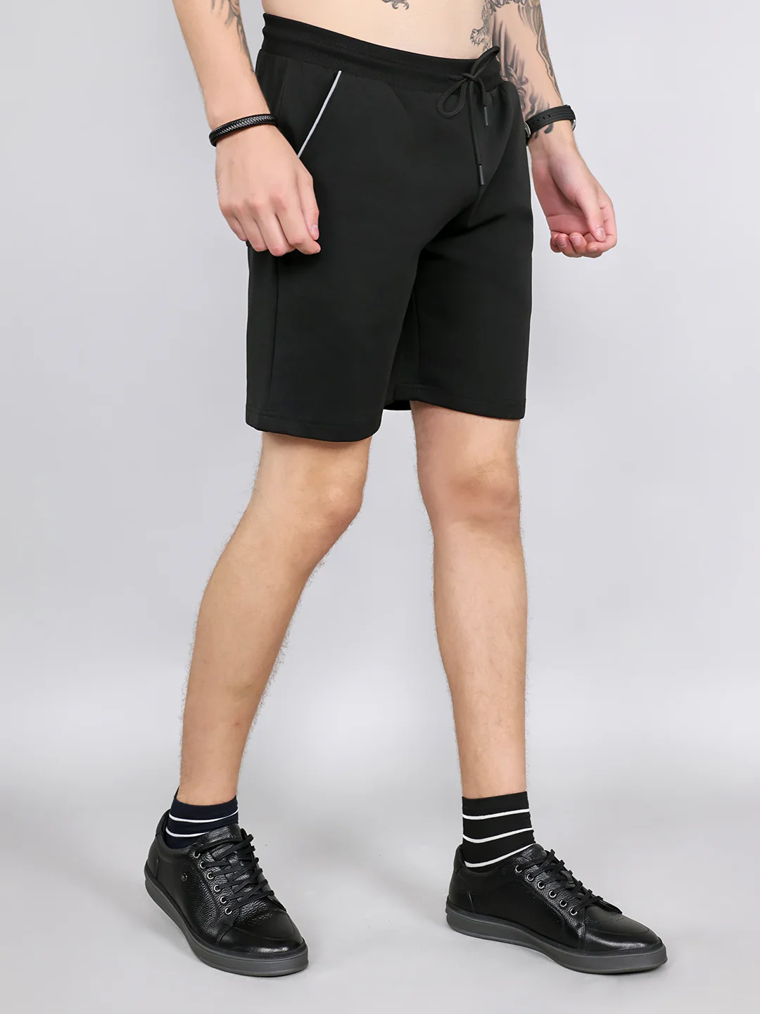 Rock.it Men Black Solid Regular Fit Shorts - Image 3