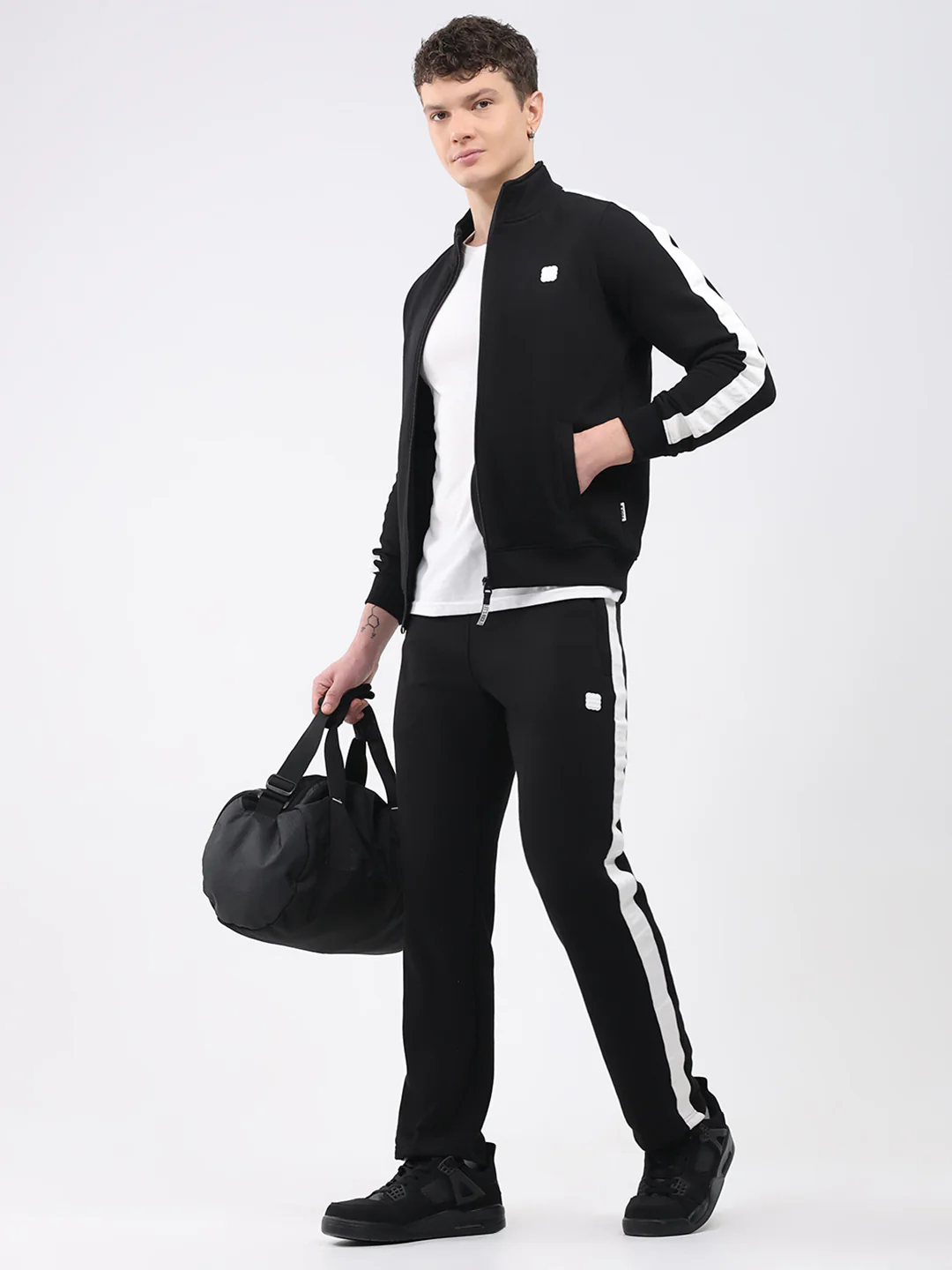 Rock.it Men Black Solid Round Neck Full Sleeve Winter Tracksuit - Image 2