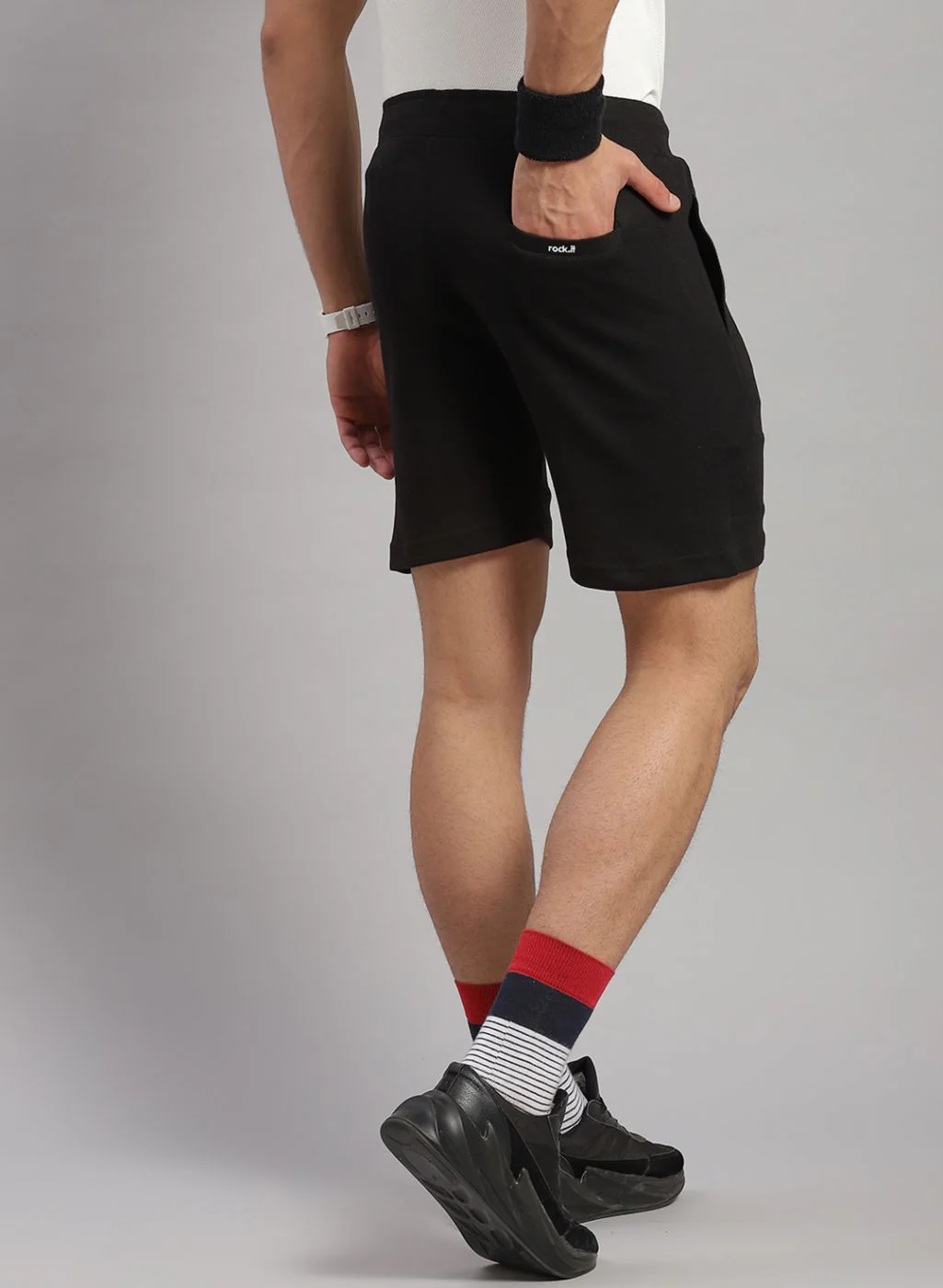 Rock.it Men Black Solid Short - Image 6