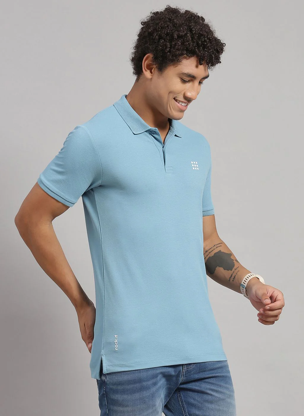 Rock.it Men Blue Solid T-Shirt - Image 3