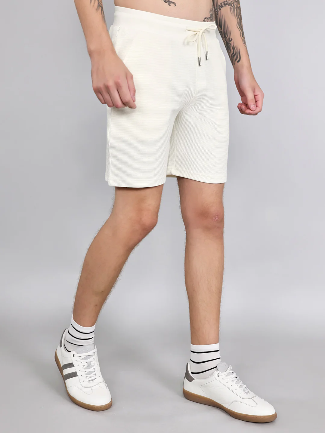 Rock.it Men Cream Solid Regular Fit Shorts - Image 2