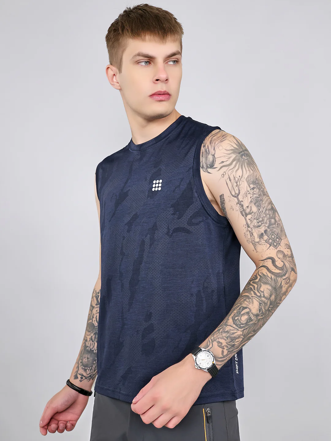 Rock.it Men Navy Blue Jacquard Round Neck Sleeveless T-Shirt - Image 2