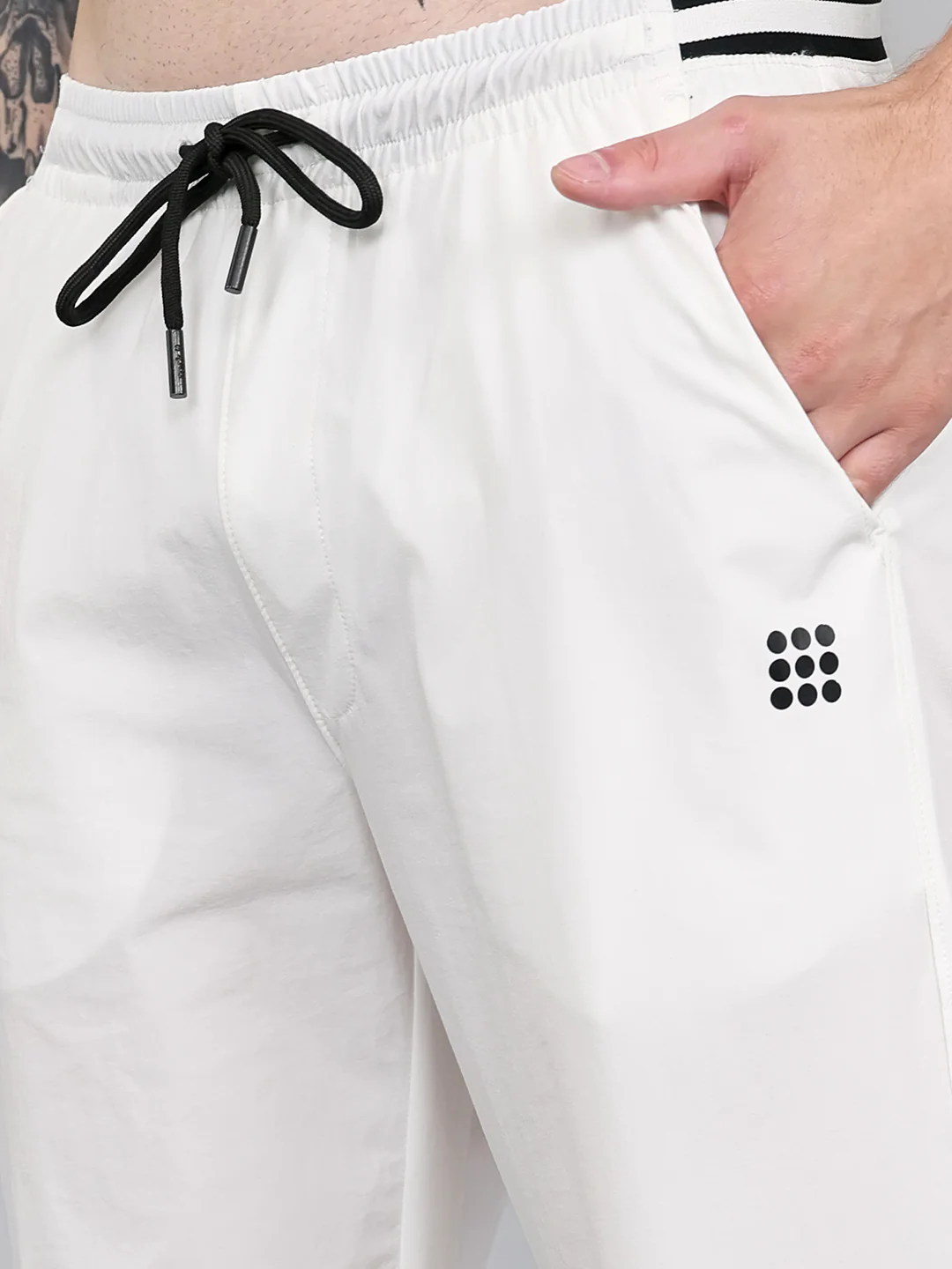 Rock.it Men Off White Solid Regular Fit Lower - Image 5