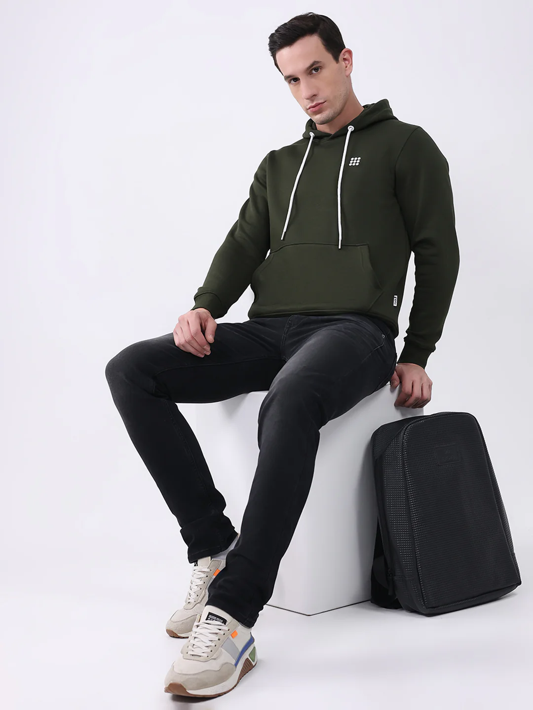 Rock.it Men Olive Solid Hooded Full Sleeve Sweatshirt - Image 2