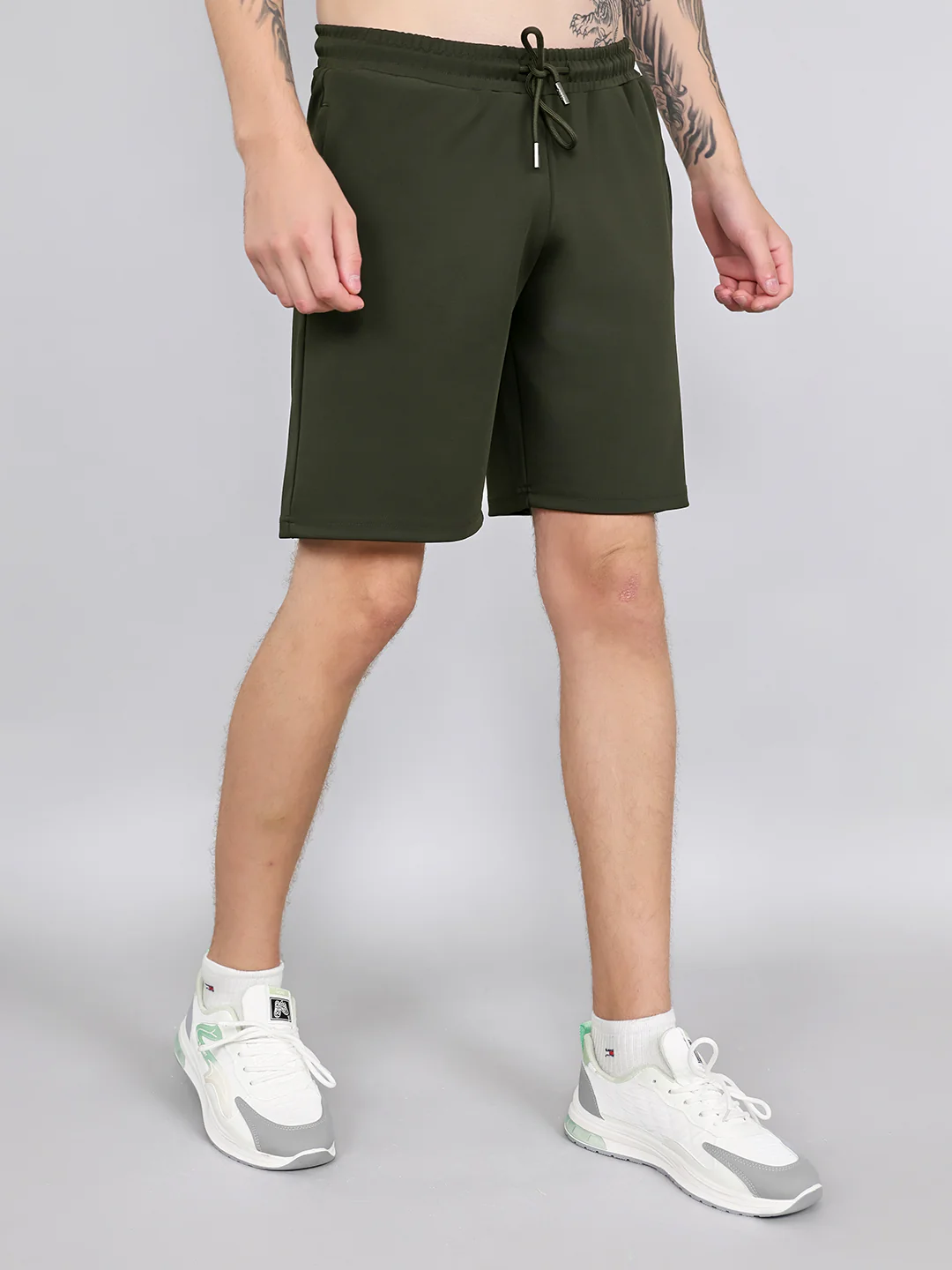 Rock.it Men Olive Solid Regular Fit Shorts - Image 3